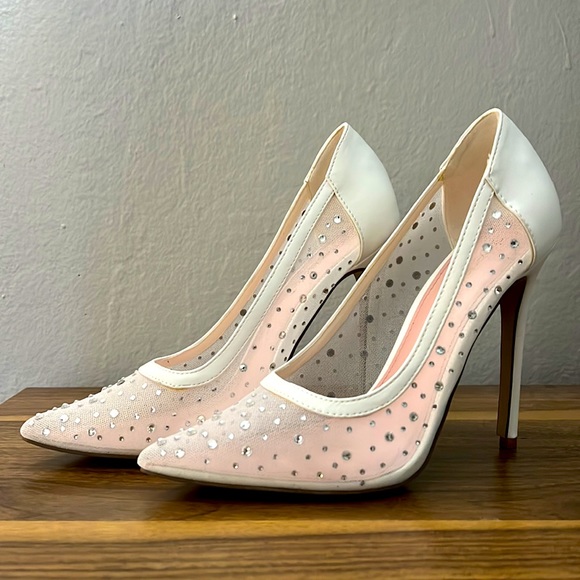 Shoedazzle White Mesh Rinestone heels 🔥 - Picture 3 of 4